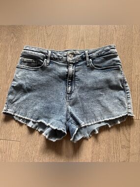Guess Women's Faded Light Blue High Rise Denim Cutoff Shorts in size 29